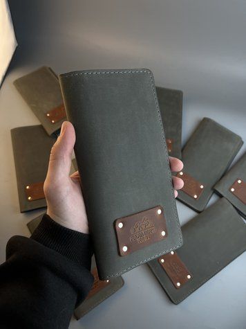 Шкіряні рахівниці для ресторанів кафе (шкіряні папки для рахунків) з натуральної шкіри &mdash; фото виробу від майстерні Shiynik - Магазин шкіряних виробів